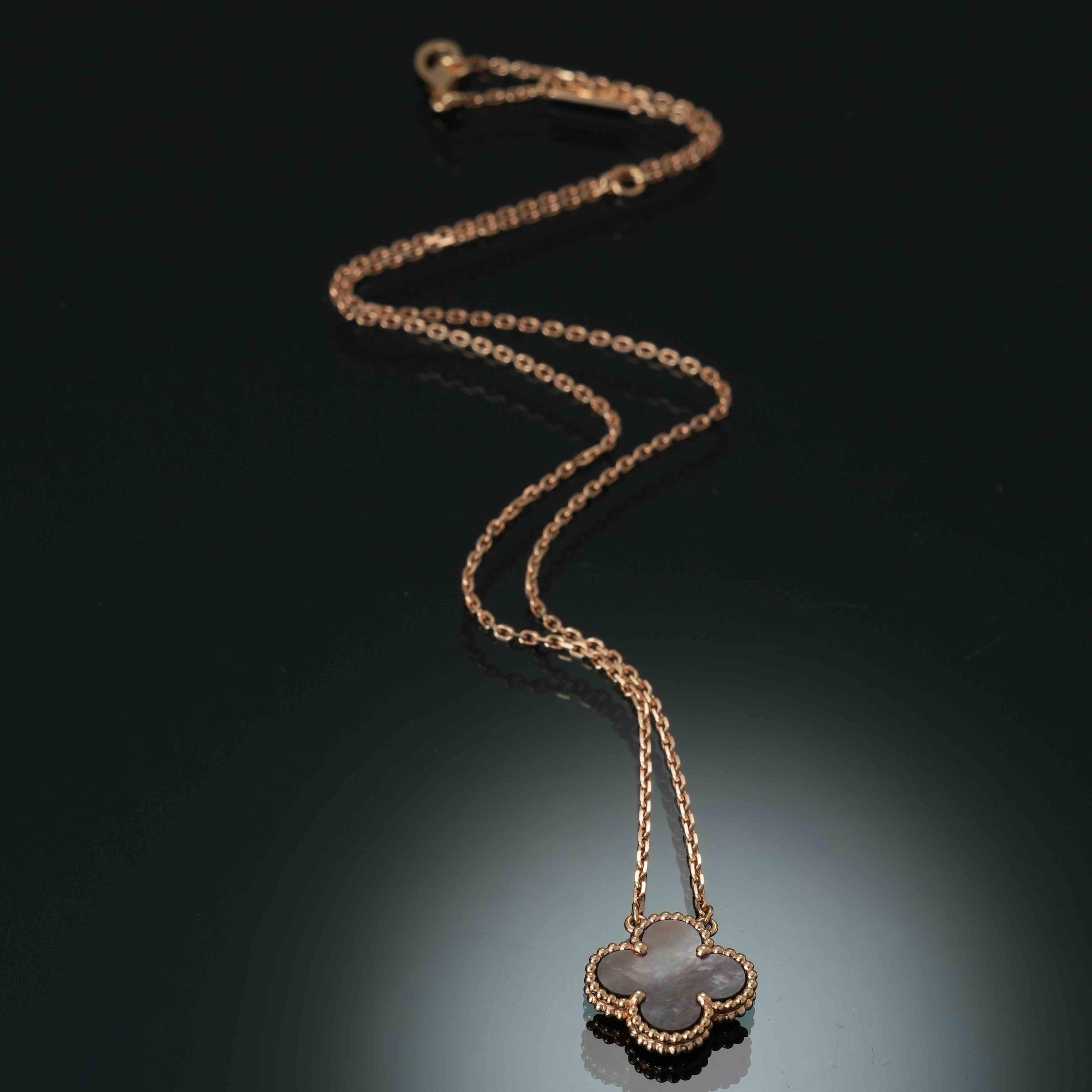 Van Cleef & Arpels(USED)반클리프앤아펠 빈티지 알함브라 펜던트